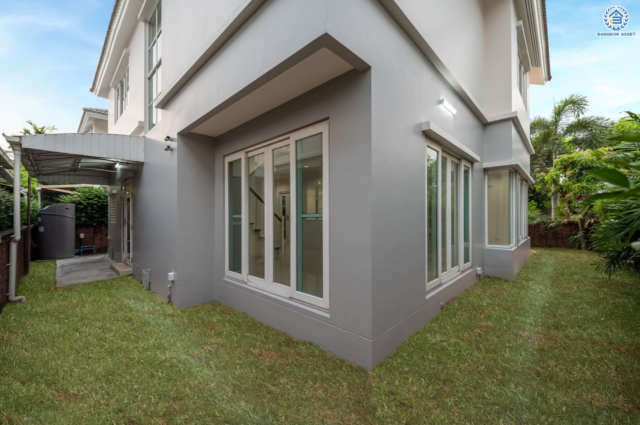 บ้านมือสองตกแต่งใหม่ โครงการ คาซ่าแกรนด์ รัตนาธิเบศร์-ราชพฤกษ์ บ้านเดี่ยวจากแบรนด์ Q.House เนื้อที่ 68 ตร.ว. ฟังก์ชัน 3 ห้องนอน 4 ห้องน้ำ 1 ห้องแม่บ้าน จอดรถได้ถึง 2 คัน พร้อม Facilities ครบครัน บนทำเลเดินทางสะดวก ติดถนนราชพฤกษ์ ใกล้เซ็นทรัลเวสต์เกต และรถไฟฟ้าสายสีม่วง "สถานีบางรักใหญ่"